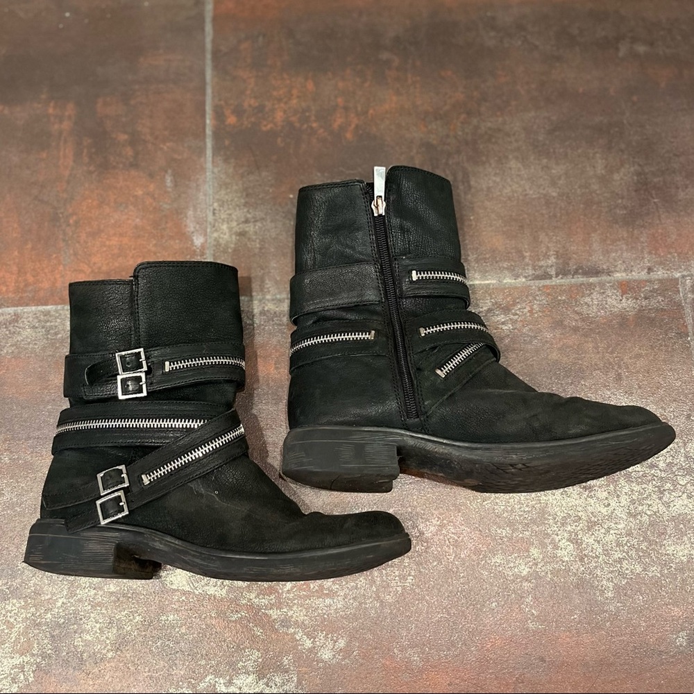 Vince Camuto Vintage Zipper Combat Boot